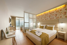 Фото Отель «Афродита Бийч»