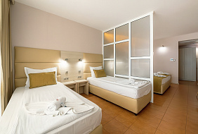 Фото Отель «Афродита Бийч»