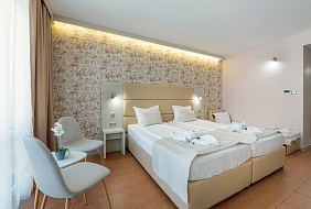 Фото Отель «Афродита Бийч»